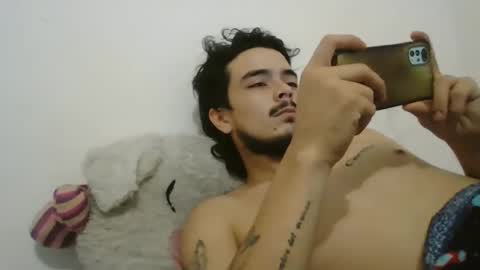 Snapshot of dani_42017 chatting on 03-09-25, 10:19 dani_42017 online show from 03-09-25, 10:19