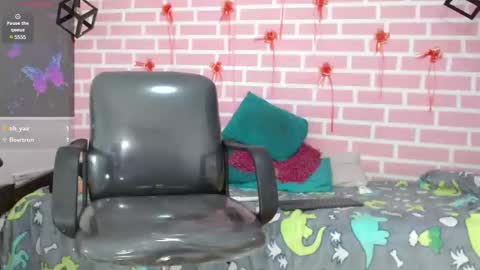 Snapshot of dani_lue chatting on 02-21-25, 05:20 dani_lue online show from 02-21-25, 05:20