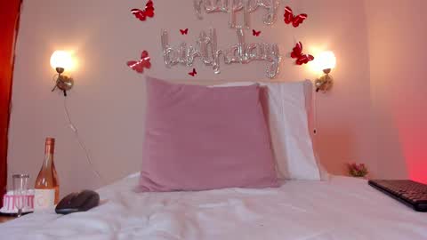 Snapshot of dani_skinny_ chatting on 03-08-25, 02:40 Hi I am Dani online show from 03-08-25, 02:40