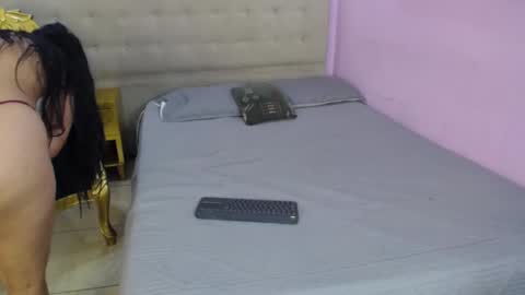 Danibloom  online show from 02-25-26, 12:15