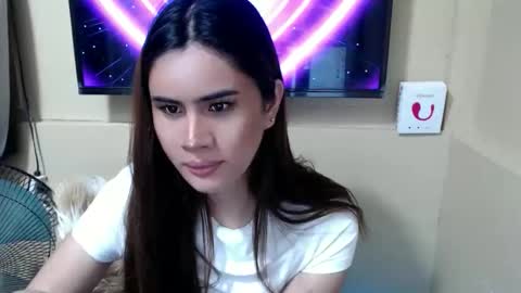 Snapshot of danica_wild chatting on 12-14-25, 04:29 Danica online show from 12-14-25, 04:29