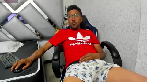 Snapshot of danidick_vc chatting on 12-05-25, 12:14 danidick_vc online show from 12-05-25, 12:14