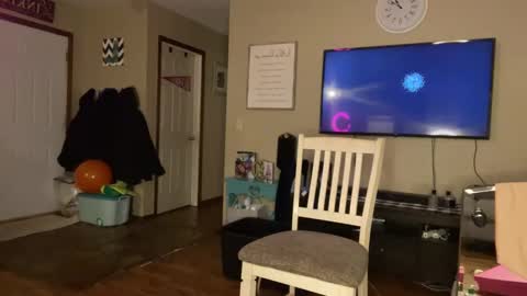 Snapshot of danidragon69 chatting on 12-08-24, 07:15 Dani Dragon online show from 12-08-24, 07:15