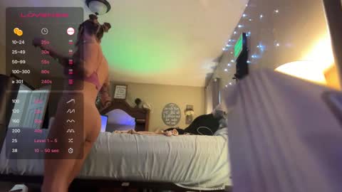 Snapshot of danidragon69 chatting on 01-09-25, 08:33 Dani Dragon online show from 01-09-25, 08:33