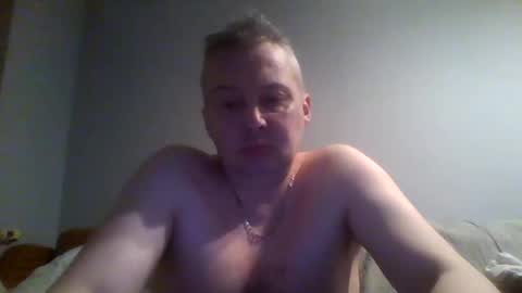 Snapshot of daniel0028 chatting on 01-27-25, 12:43 dan online show from 01-27-25, 12:43