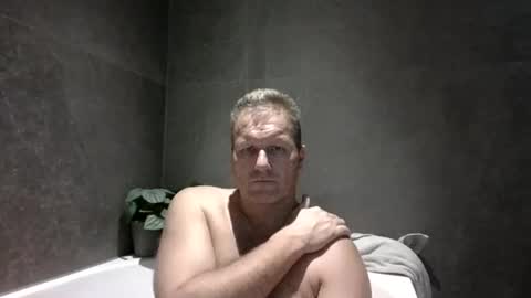 daniel0805 online show from 12-06-24, 09:32