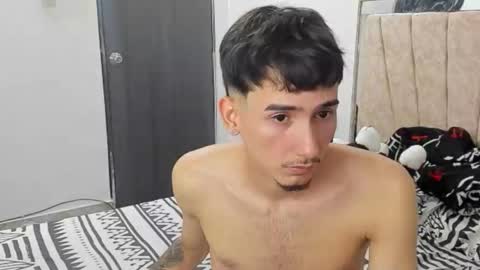 Snapshot of daniel_443 chatting on 09-21-25, 04:47 DANIEL online show from 09-21-25, 04:47