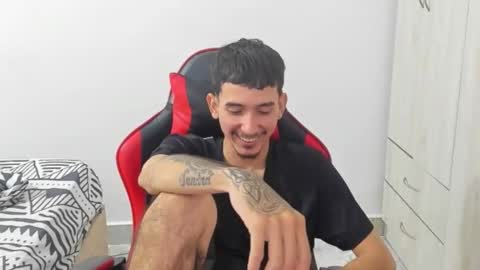 Snapshot of daniel_443 chatting on 11-09-25, 08:40 DANIEL online show from 11-09-25, 08:40