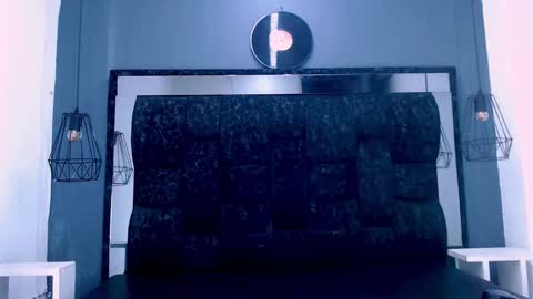 Daniel Delux  online show from 11-16-25, 12:22