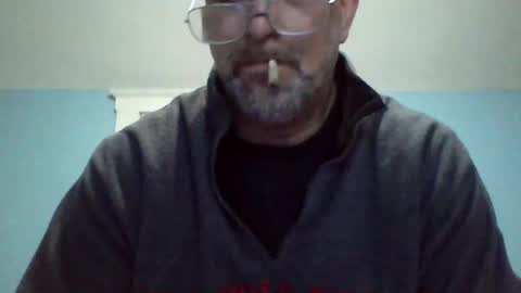 Daniel online show from 10-25-25, 01:35