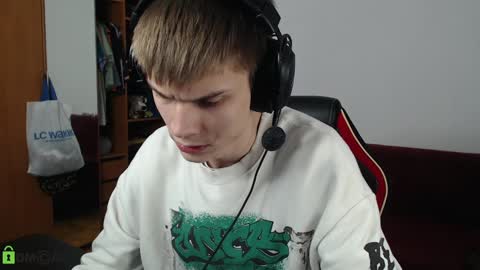 Snapshot of daniel_padalecki chatting on 12-15-24, 06:18 Daniel online show from 12-15-24, 06:18