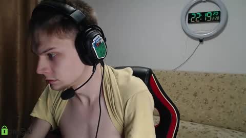 Snapshot of daniel_padalecki chatting on 02-28-25, 08:18 Daniel online show from 02-28-25, 08:18