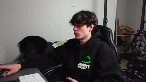 DANIEL SHAWN online show from 01-05-26, 07:06