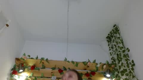 Daniela online show from 03-05-25, 02:23