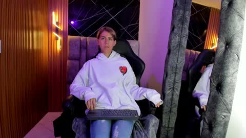 Daniela online show from 12-22-24, 06:26