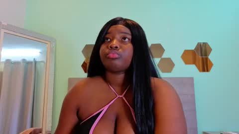 daniela_gil7 online show from 02-03-26, 12:32