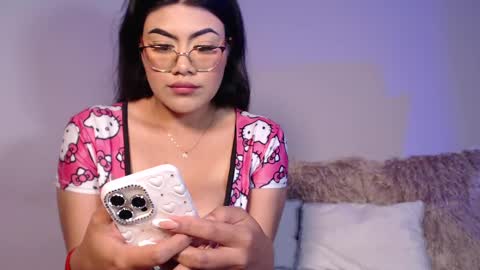 Snapshot of daniela_valencia chatting on 02-25-25, 09:57 Lucia online show from 02-25-25, 09:57