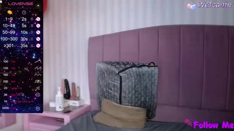 Snapshot of danielaa_a chatting on 02-20-25, 03:23 Daniela online show from 02-20-25, 03:23