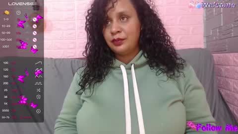 Snapshot of danielaa_a chatting on 02-22-25, 02:06 Daniela online show from 02-22-25, 02:06