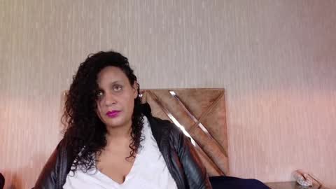 Snapshot of danielaa_a chatting on 09-25-25, 07:50 Daniela online show from 09-25-25, 07:50