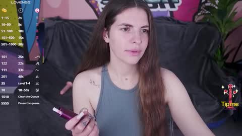 danielareign online show from 11-16-25, 01:49