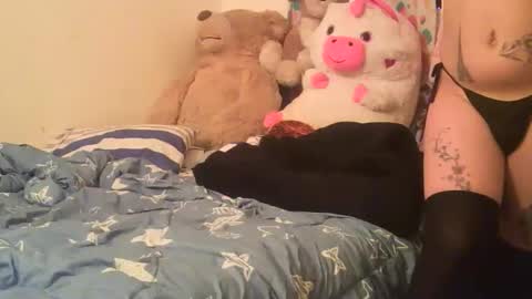 Snapshot of danielatrans662135 chatting on 11-24-25, 06:18 DANIELA online show from 11-24-25, 06:18