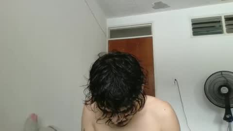 Snapshot of danielhot17 chatting on 01-19-25, 05:39 DANIEL online show from 01-19-25, 05:39