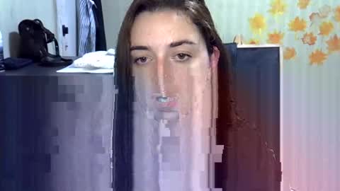 Snapshot of daniella_brunnette_ chatting on 10-18-25, 10:10 Daniella  online show from 10-18-25, 10:10