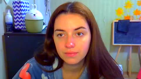 Snapshot of daniella_brunnette_ chatting on 10-24-25, 08:22 Daniella  online show from 10-24-25, 08:22