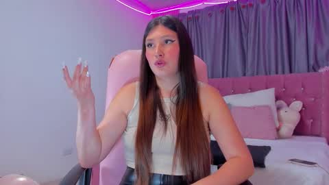 Danielle online show from 12-20-25, 04:52