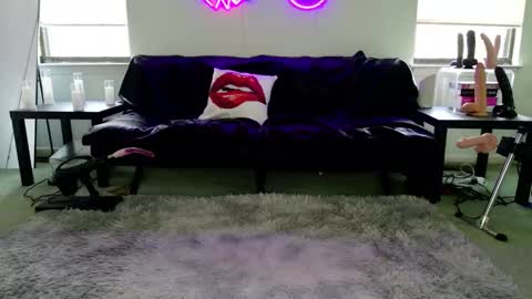 Snapshot of danielle_banks chatting on 12-21-25, 03:19 Danielle Banks online show from 12-21-25, 03:19