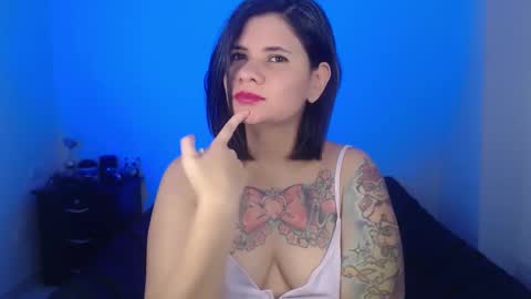 Snapshot of daniellerain chatting on 12-22-24, 05:45 daniellerain online show from 12-22-24, 05:45