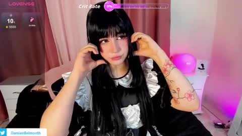 Snapshot of daniellesins2 chatting on 12-05-25, 12:58 Danielle online show from 12-05-25, 12:58