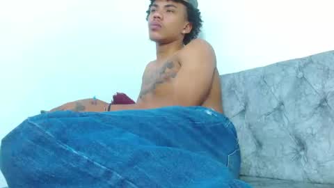 JUAN online show from 01-17-25, 01:46