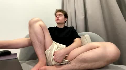 Snapshot of danielxfun chatting on 04-28-26, 05:07 Daniel online show from 04-28-26, 05:07