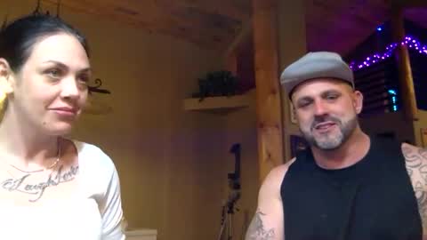 Snapshot of danifunderburg86 chatting on 03-05-25, 04:24 DaniLove online show from 03-05-25, 04:24