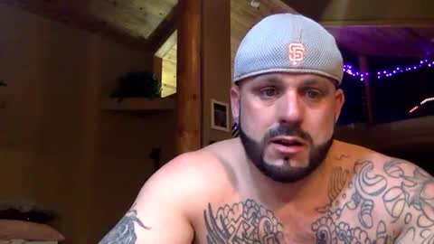 Snapshot of danifunderburg86 chatting on 03-06-25, 02:30 DaniLove online show from 03-06-25, 02:30