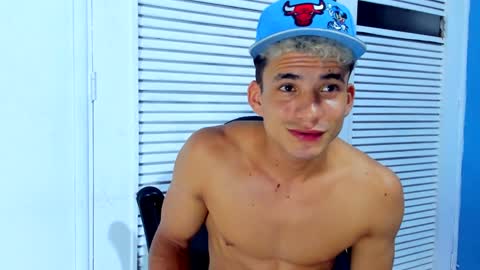 Snapshot of danii_scot chatting on 12-16-24, 10:08 Dani online show from 12-16-24, 10:08