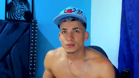Snapshot of danii_scot chatting on 01-14-25, 07:06 Dani online show from 01-14-25, 07:06