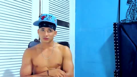 Snapshot of danii_scot chatting on 01-21-25, 10:19 Dani online show from 01-21-25, 10:19