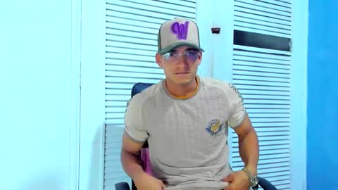 Snapshot of danii_scot chatting on 02-11-25, 03:50 Dani online show from 02-11-25, 03:50