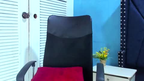 Snapshot of danii_scot chatting on 02-18-25, 03:53 Dani online show from 02-18-25, 03:53