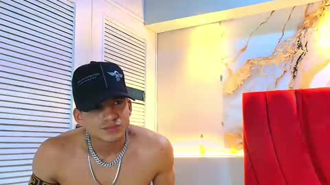 Snapshot of danii_scot chatting on 10-09-25, 04:43 Dani online show from 10-09-25, 04:43