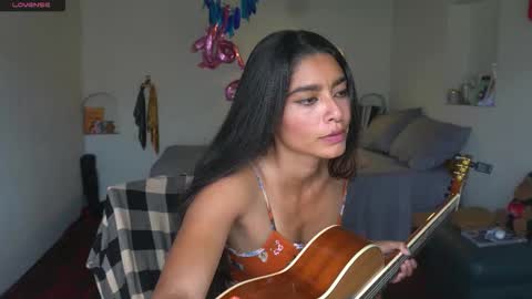 danalle .. online show from 01-09-26, 05:48