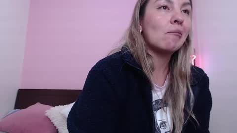 K A R O L online show from 01-19-25, 02:04