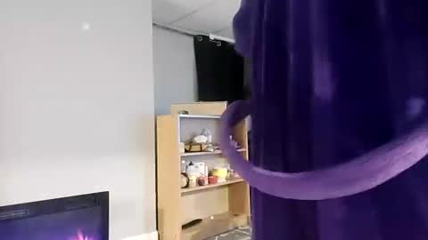 danimal5000 online show from 10-04-25, 11:41