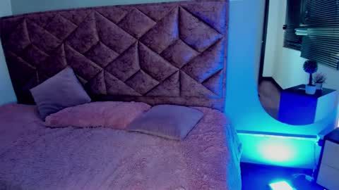 danix_coruscans online show from 01-18-25, 01:30