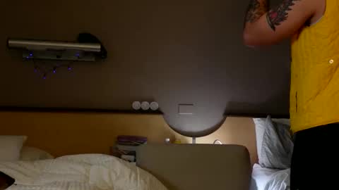 Snapshot of dankfuckcouple chatting on 12-10-24, 01:22 dankfuckcouple online show from 12-10-24, 01:22