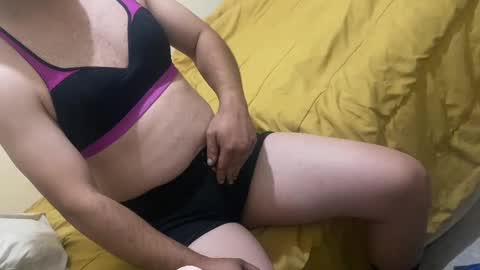 Snapshot of dankshepp chatting on 02-26-25, 09:32 dandeb online show from 02-26-25, 09:32