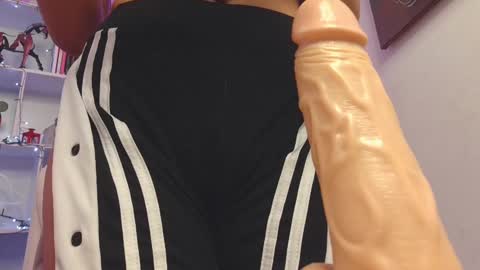 Pau online show from 01-10-25, 04:01